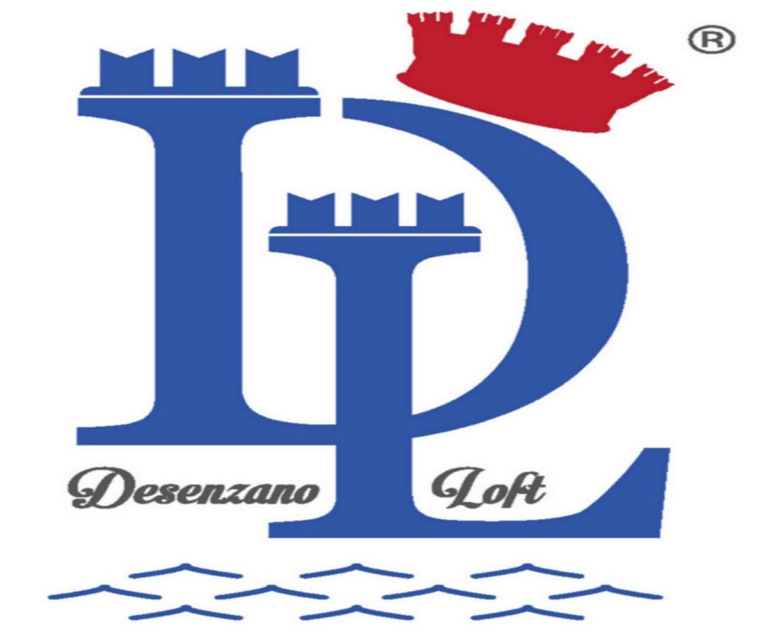 Desenzanoloft Official Partner Marriott Homes & Villas -Penthouse Never Say Never Sirmione Castle View Exterior foto